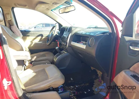 2014 Jeep Compass Latitude z USA, uszkodzony, nr VIN 1C4NJDEB7ED904822